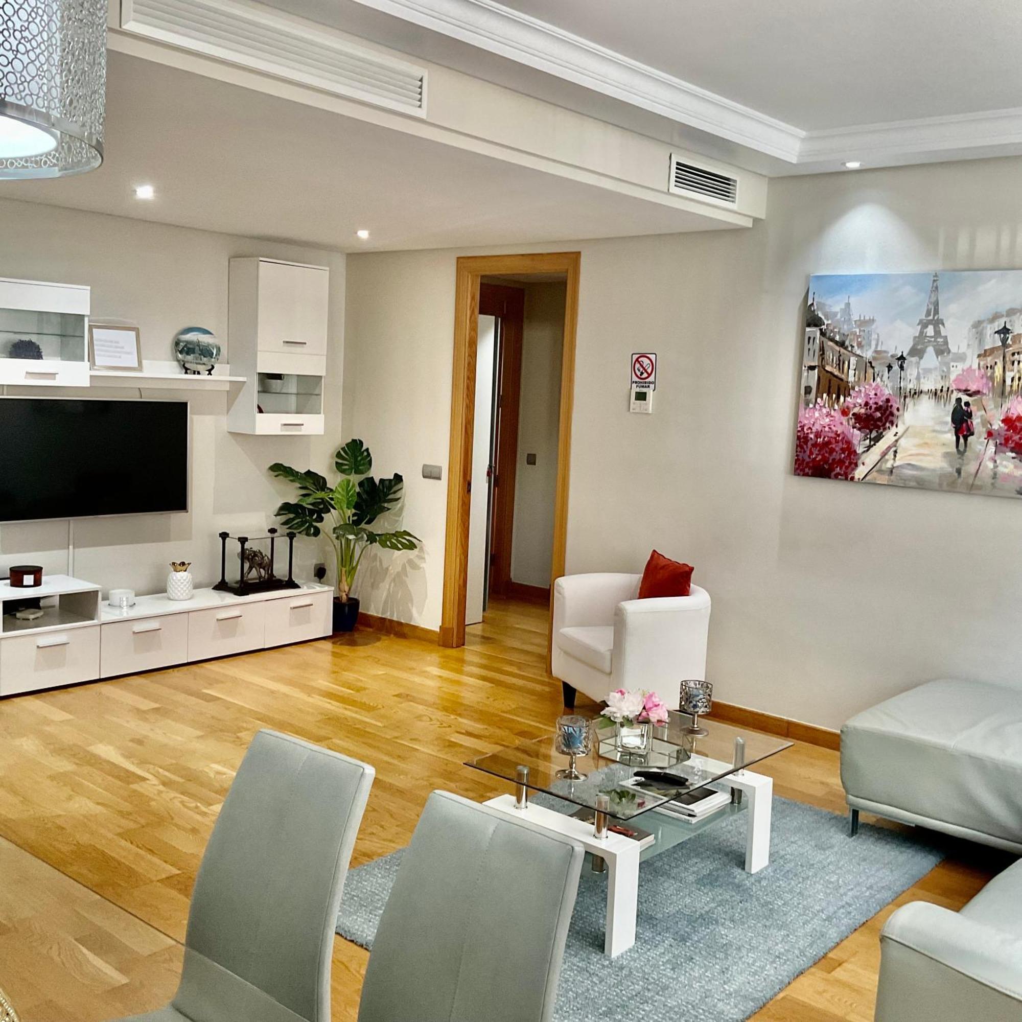 Wonderful Apartment In Costa Del Sol Benalmádena Eksteriør billede